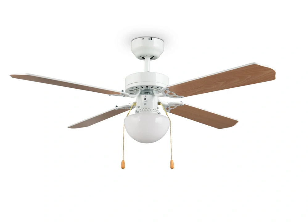 Trio R66592031 HAMMERFEST - Stropní ventilátor s osvětlením v dekoru dřeva nebo bílé barvě, 1 x E27, Ø 106,5cm