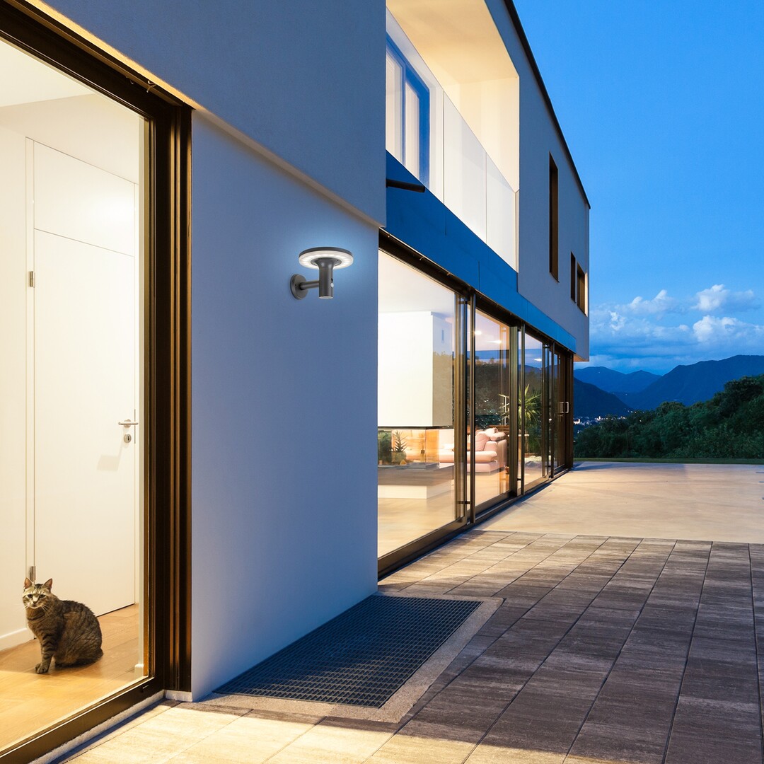 Rabalux 77017 ALASKA - LED solární nástěnné svítidlo s pohybovým čidlem, 10W, IP44