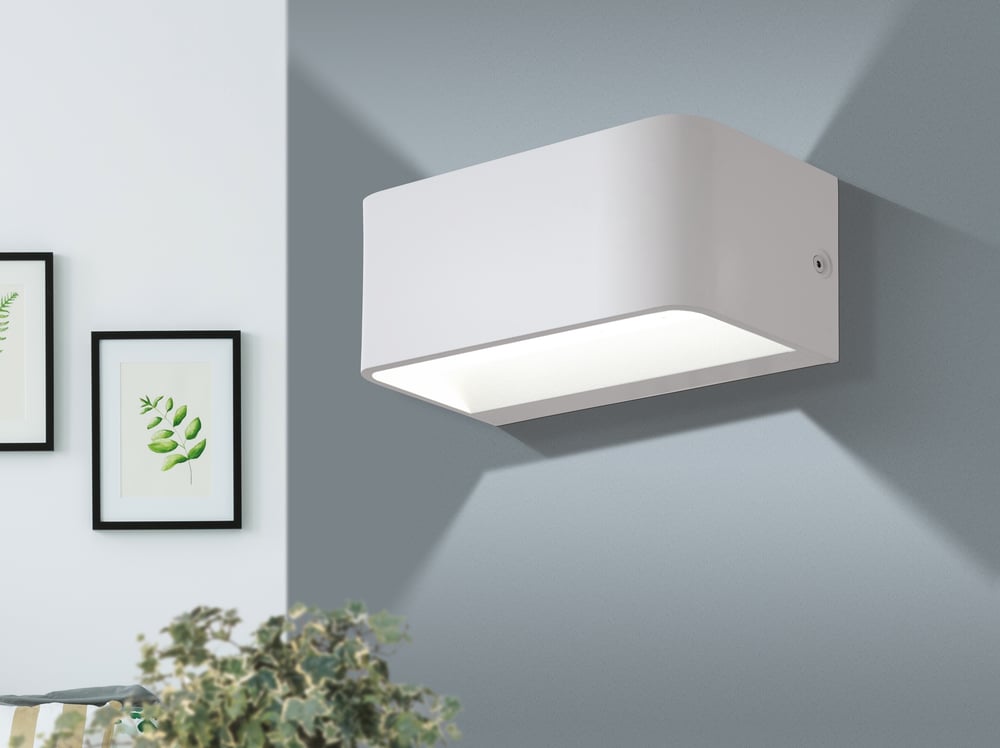 Eglo 98422 SANIA - LED moderní nástěnné svítidlo v bílé barvě, LED 10W, 3000K