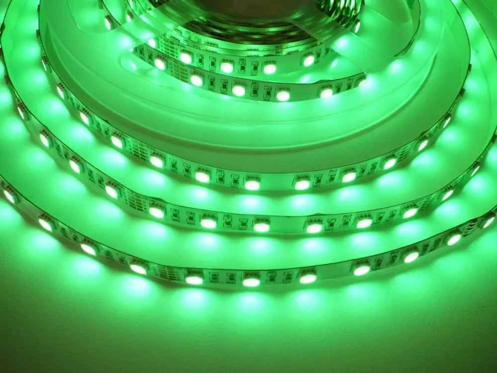 T-LED pásek RGB + denní bílá 4v1, 19,2W/m
