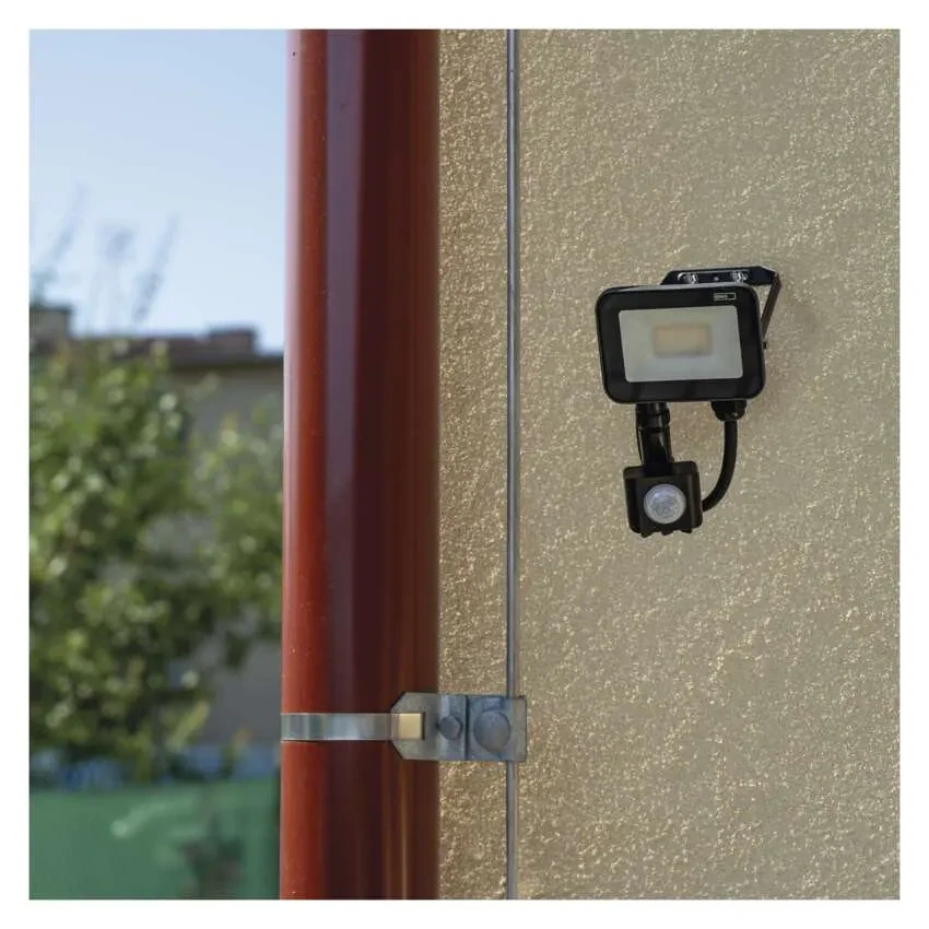 Emos ZS2712 INOVO - LED venkovní reflektor s čidlem v antracitové barvě, 10W, 4000K, IP65