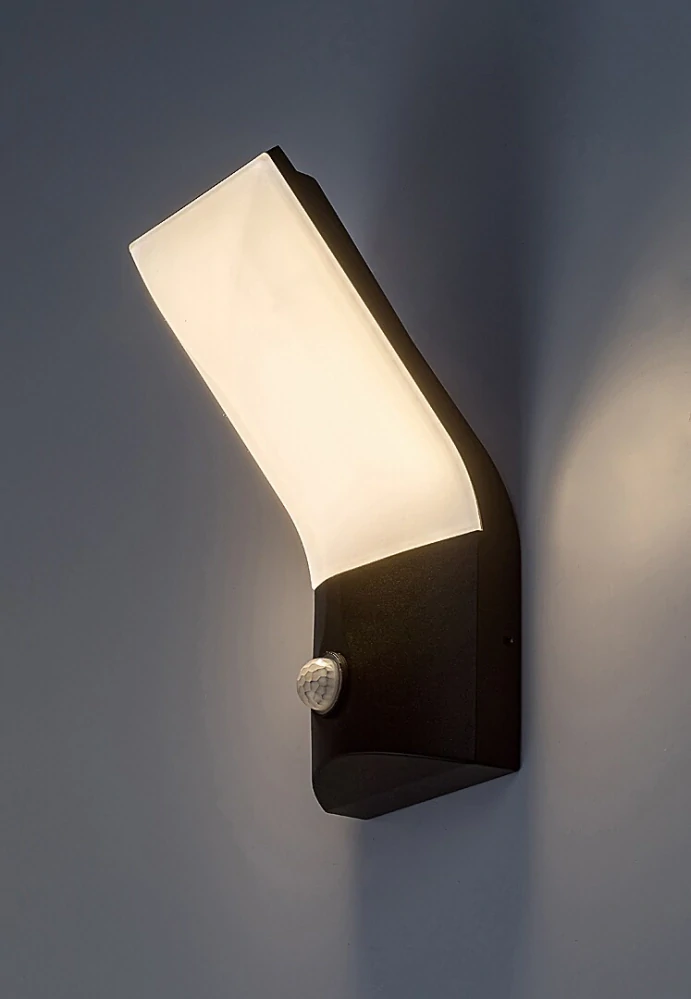 Rabalux 77172 TOLNA - Nástěnné LED venkovní svítidlo s pohybovým senzorem v černé barvě, LED 10W, 3000K, IP54