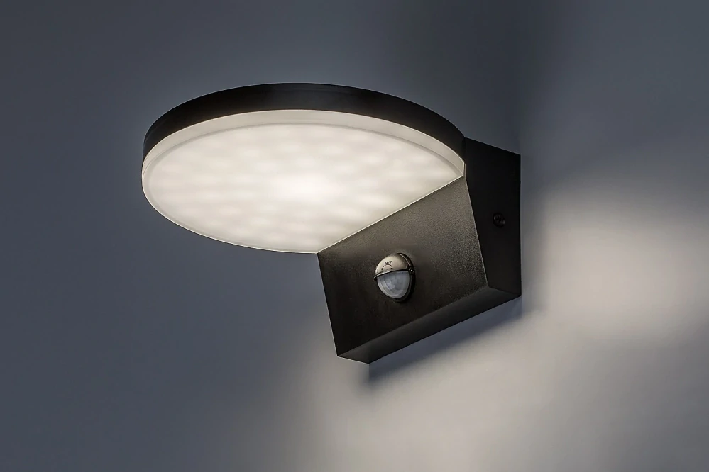 Rabalux 77119 BATIDA - Nástěnné LED venkovní svítidlo v černé barvě s PIR čidlem, LED 9W, 2700 / 4000 / 6500K, IP54