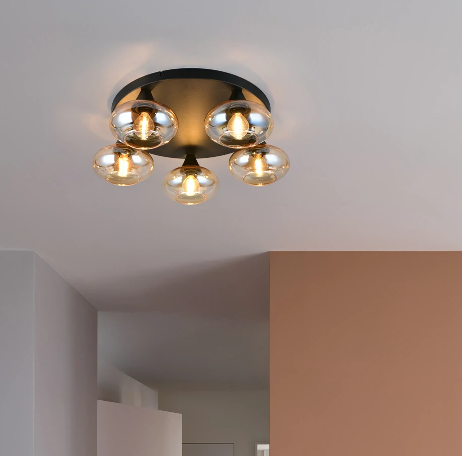 Trio Leuchten R66645013 DIVINA - Stropní černý lustr s jantarovými skleněnými stínidly, 5 x E14, Ø 49cm